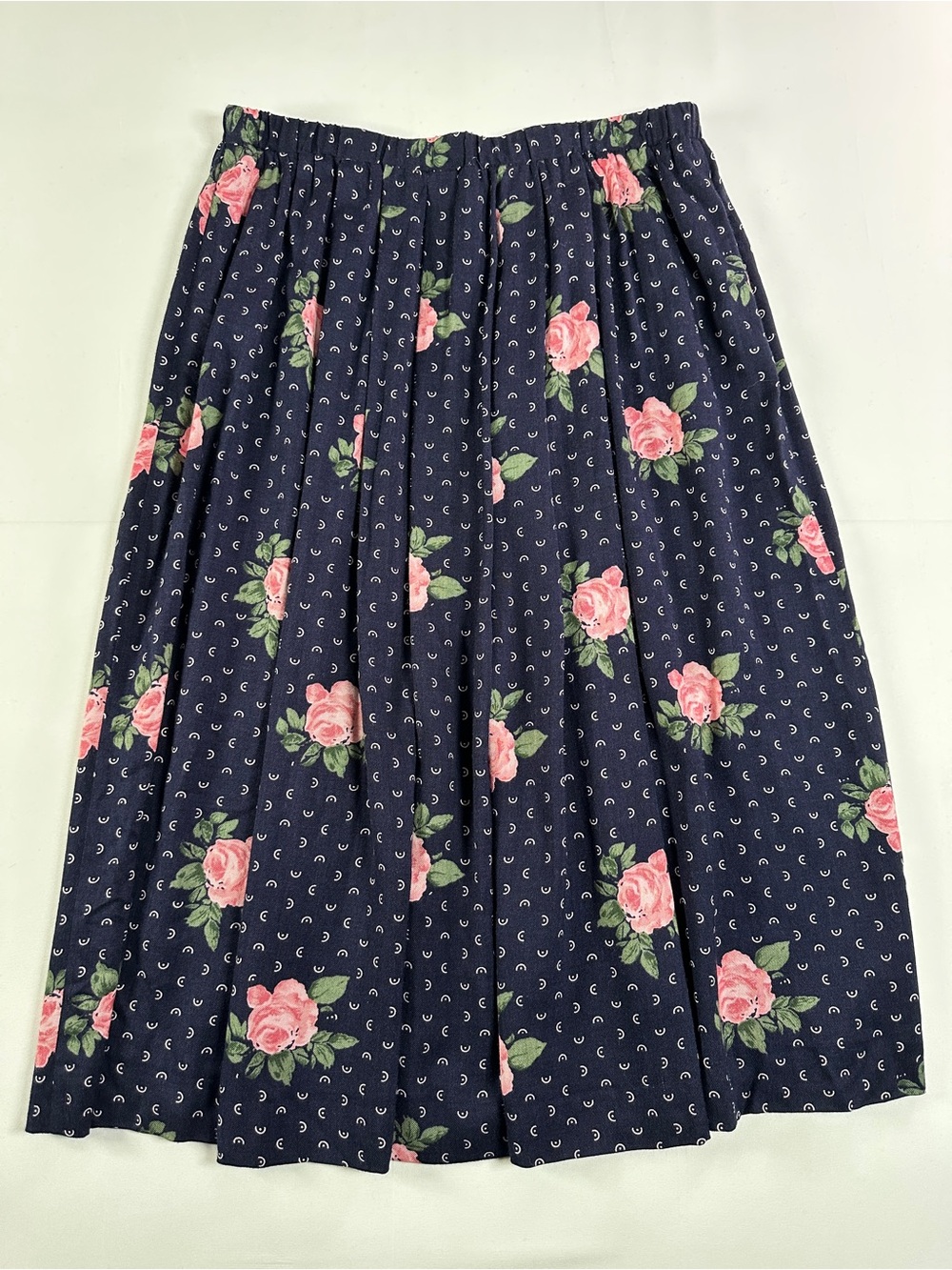 Vintage Rose Print Pleated Midi Skirt Navy Blue Cottagecore M